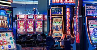 Antarmuka Live Game Shows okslot dengan pilihan permainan dan meja